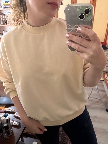 H&m sweatshirt