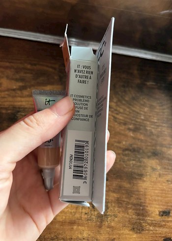 It CC+ Kapatıcı Krem SPF 50+ Açık Bej - Görsel 2