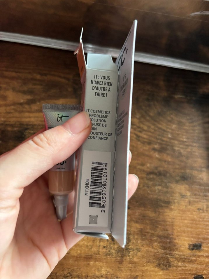 It CC+ Kapatıcı Krem SPF 50+ Açık Bej - Görsel 2