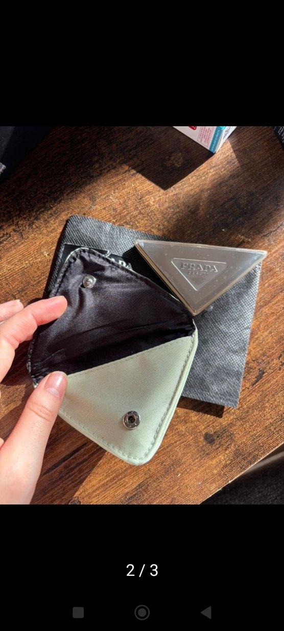 Prada Beauty Çift Taraflı Makyaj Aynası - Görsel 2