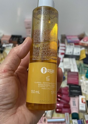 Clarins SPF 30 Yüksek Koruma Parlaklık Yağı - Görsel 2