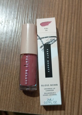 Diğer Fenty Beauty Gloss Bomb