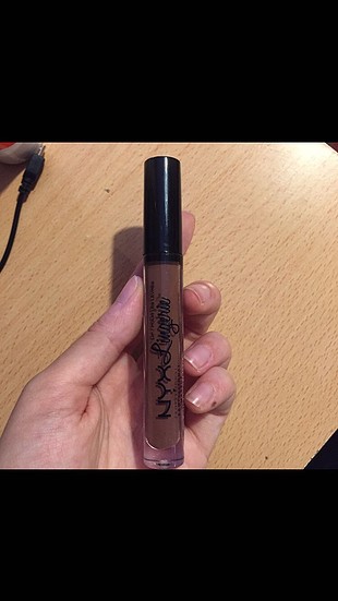 NYX Nyx lipstick ruj