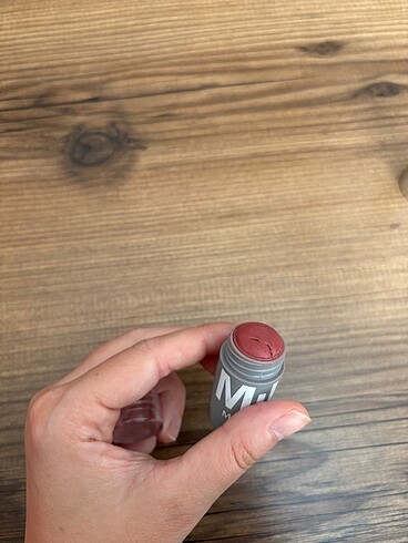 Beden Milk makeup allık