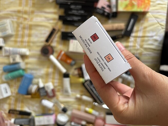  Beden Renk Yves Saint Laurent Concealer