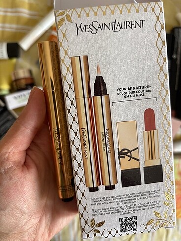 Yves Saint Laurent Yves Saint Laurent Concealer