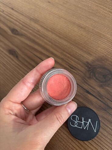 Nars air matte cream allık