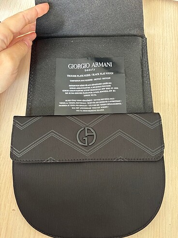 Giorgio Armani Makyaj Çantası