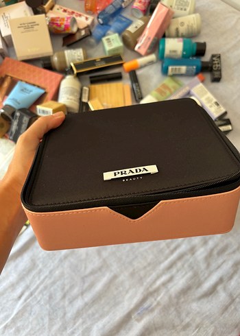 Prada Siyah Pudra Pembe Makyaj Cantasi