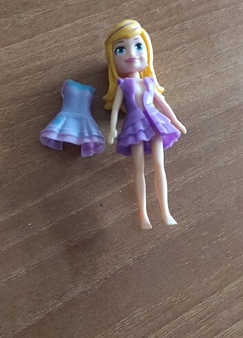 Polly pocket 1 adet yedek elbiseli bebek