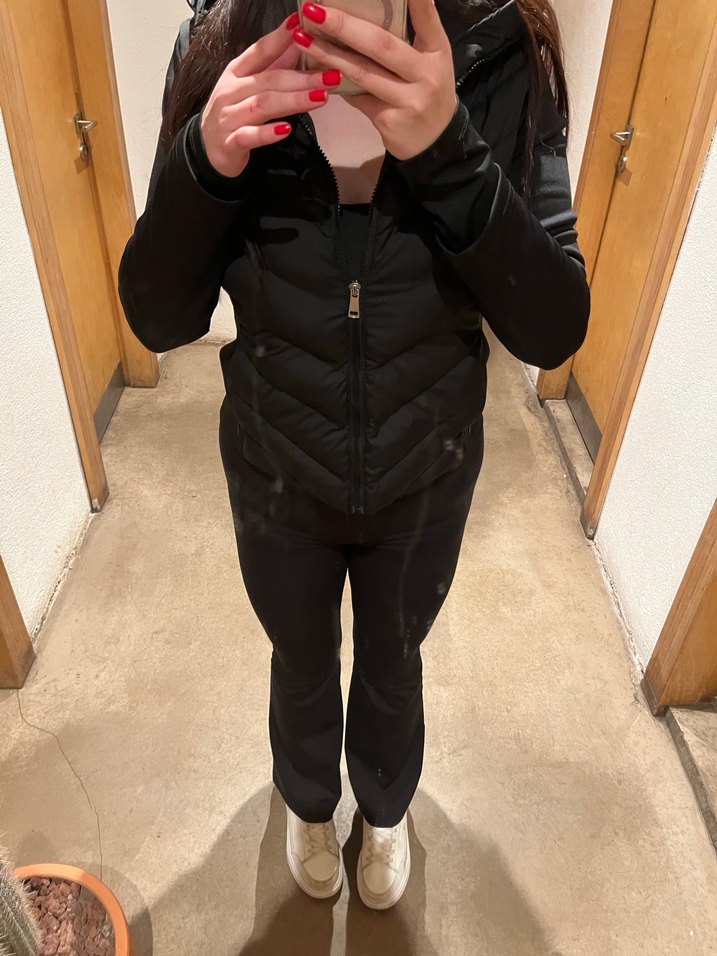 Siyah şişme mont z*r* muadili - Görsel 3