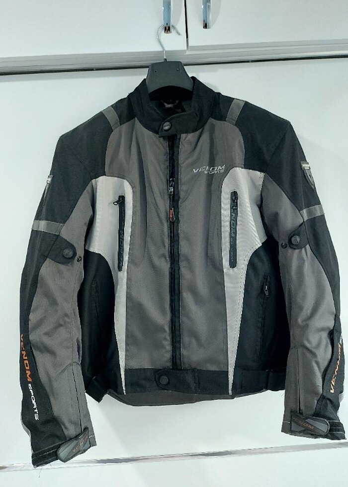 Venom Air Racing Mont - Görsel 3