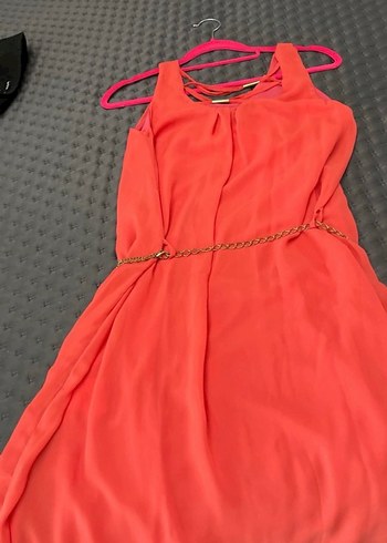 Kırmızı Zincir Detaylı Elbise - Görsel 4