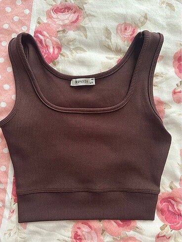 Kahve crop top