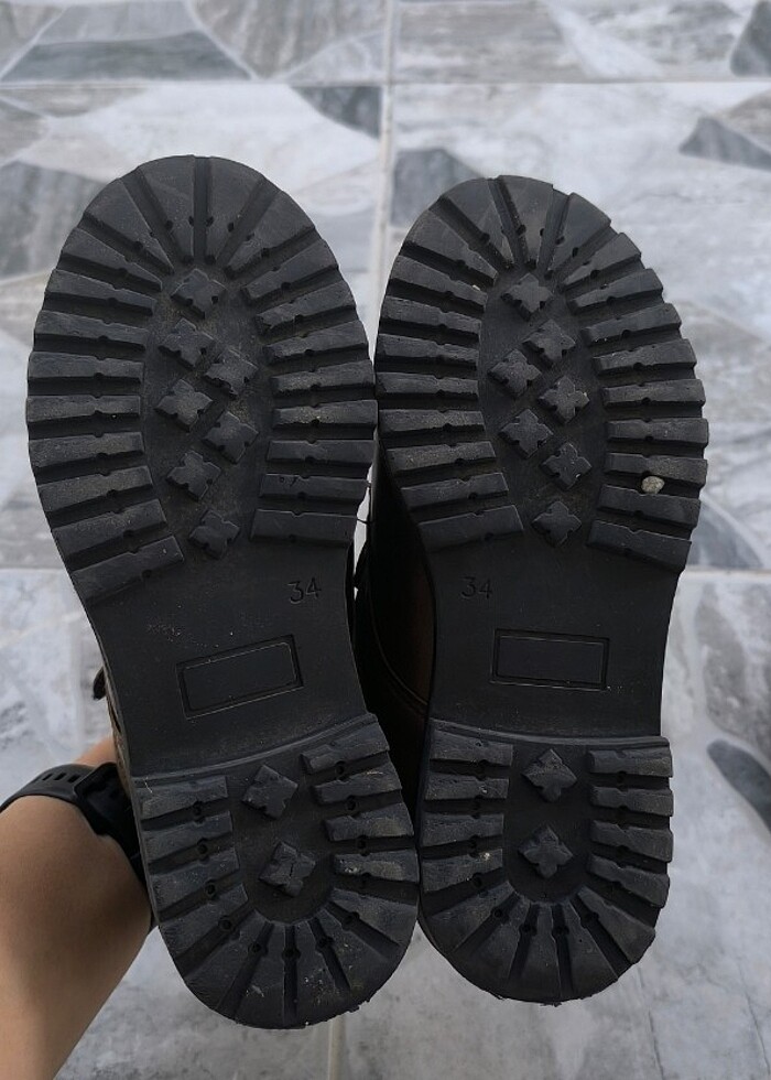 Erkek çocuk bot  - Görsel 3