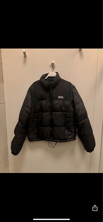 pull bear mont