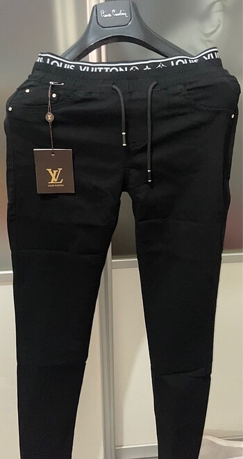 Louis Vuitton kadın siyah pantolon