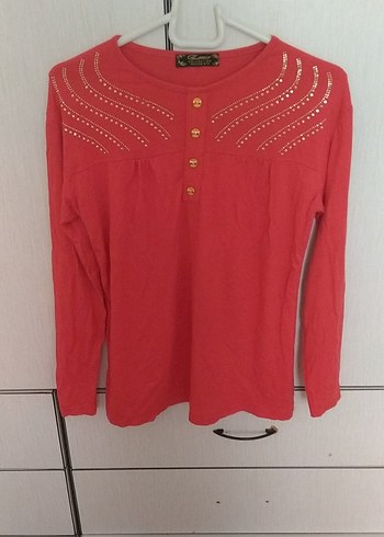 Düğmeli Nakışlı Kırmızı Kadın Bluz - Görsel 2