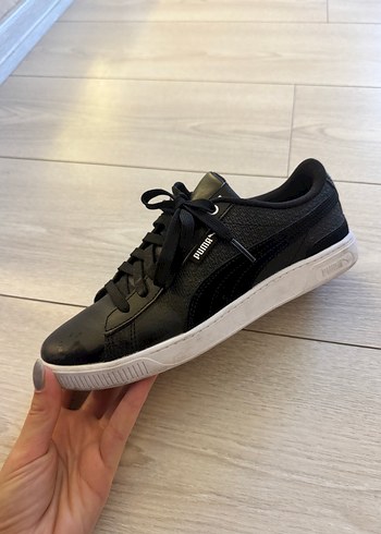 Puma Vikky V3