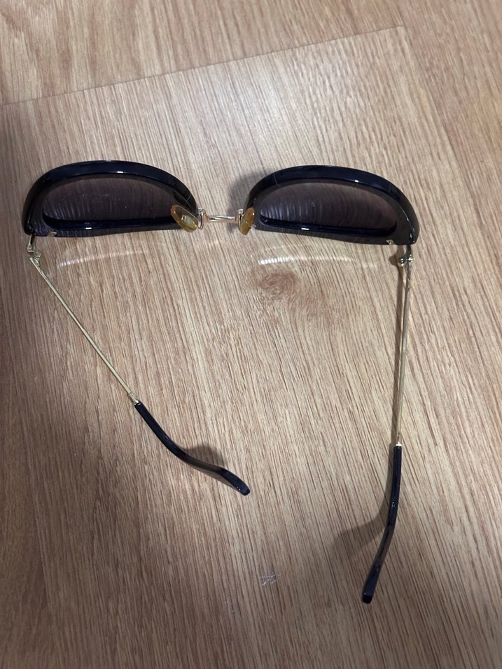 Kadın güneş gözlüğü - Görsel 2