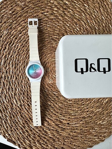 Beden beyaz Renk Q&Q unisex saat