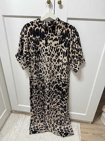 m Beden Leopar elbise
