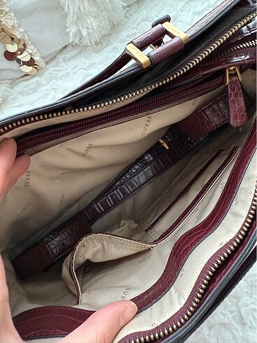  Beden bordo Renk Guess çanta