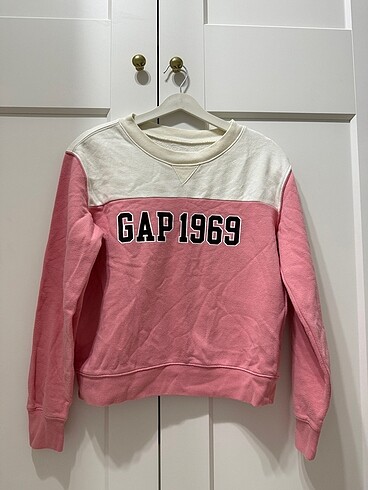 GAP sweat