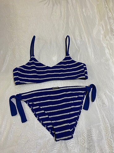10 Yaş Beden mavi Renk Calzedonia Bikini Takımı