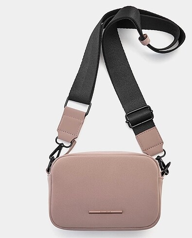 Pull and bear kaplamalı mini çanta