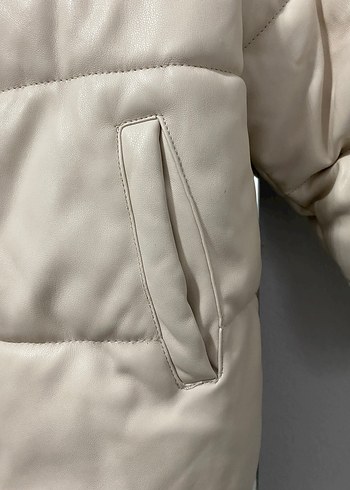 Düğmeli Bej Kısa Kadın Mont - Görsel 5