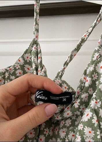 H&M Yeşil Yazlık Mini Çiçekli Elbise