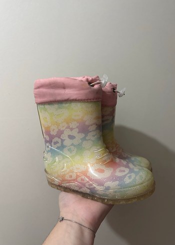 Pastel Renkli Parlak Kız Çizmesi