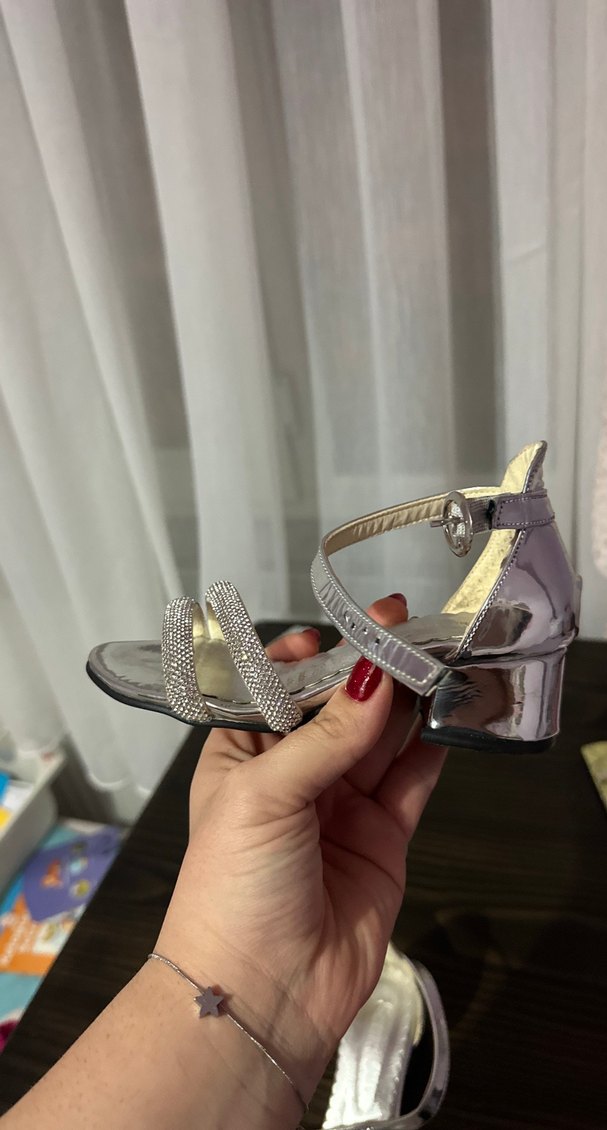 Çocuk topuklu ayakkabı - Görsel 2