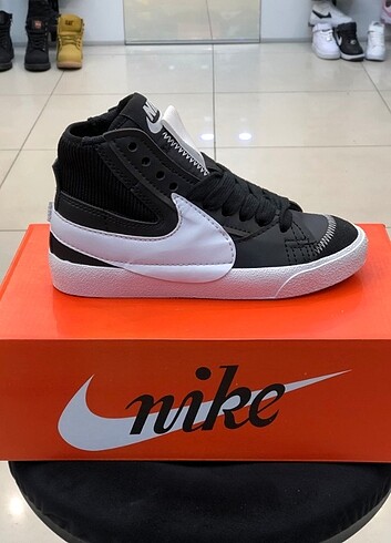 36 Beden siyah Renk Nike Blazer Low'77 Jumbo 