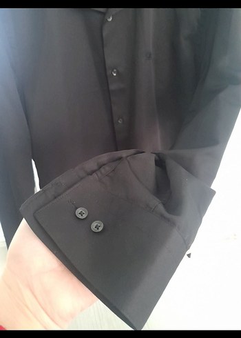 Düğmeli Siyah Erkek Gömlek - Görsel 2