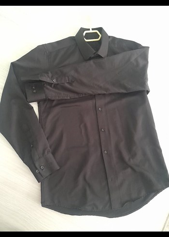 Düğmeli Siyah Erkek Gömlek - Görsel 3