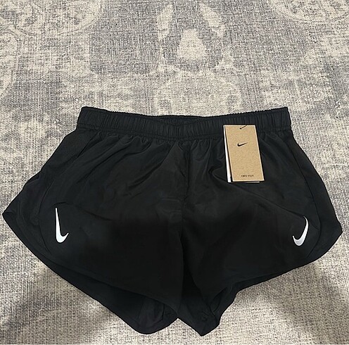 Nike şort