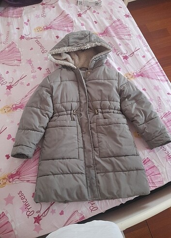 Zara Zara sisme mont