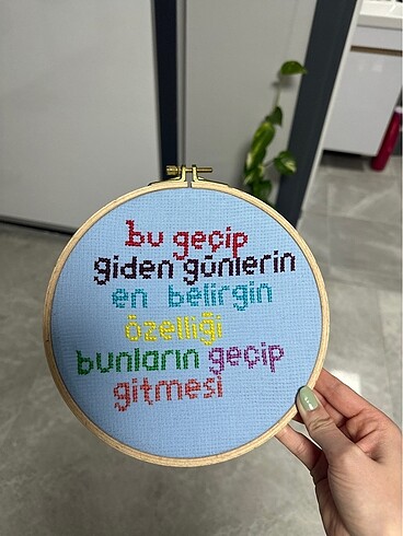 Hediyelik gibi dizisinden replik kanaviçe