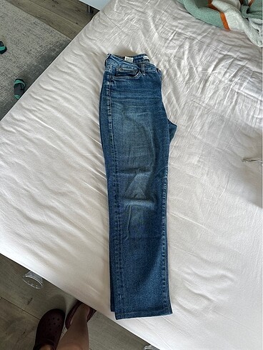 Koyu mom jeans