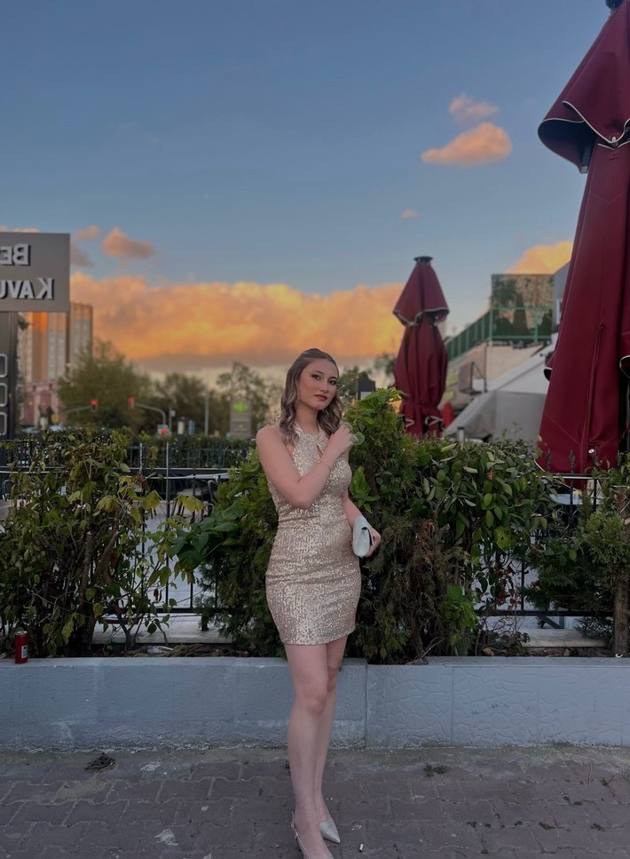 Parlak Altın Mini Straplez Yılan Desenli Elbise - Görsel 2