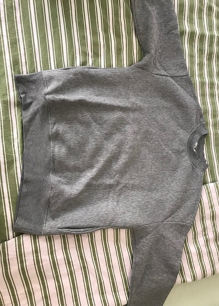 gri düz sweatshirt - Görsel 3