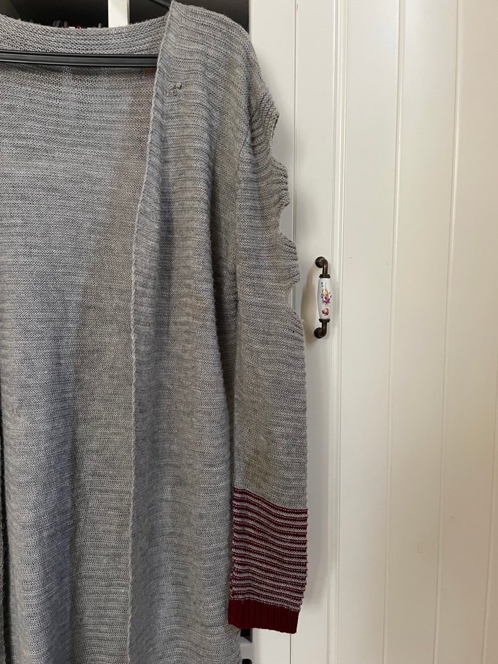 Gri Uzun Örgü Kadın Hırka - Görsel 2