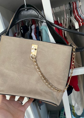Bej Süet Kadın Omuz Çantası Zincir Detaylı - Görsel 2