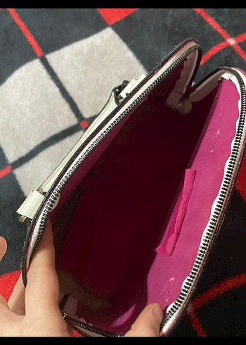 GUESS Beyaz Deri Kadın El Çantası - Görsel 6