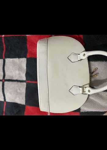 GUESS Beyaz Deri Kadın El Çantası - Görsel 3