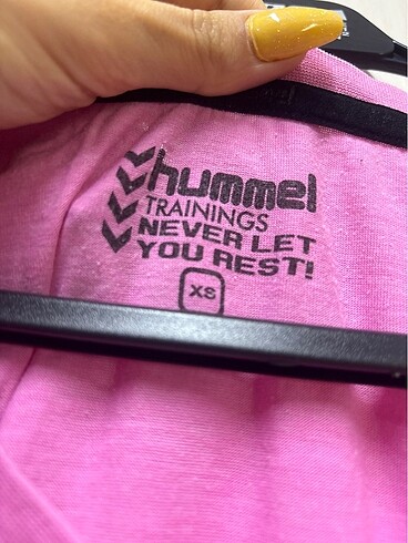 xs Beden Hummel Tshirt