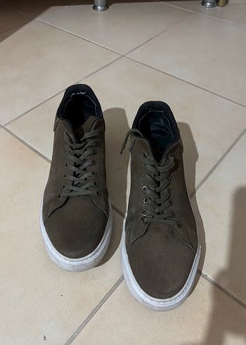 Fabrika Sade Ve Sik Koyu Haki Sneaker