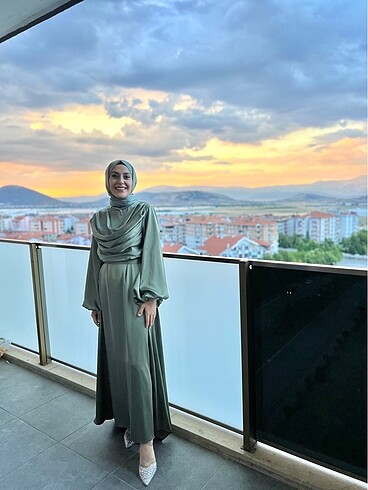 Yeşil abiye